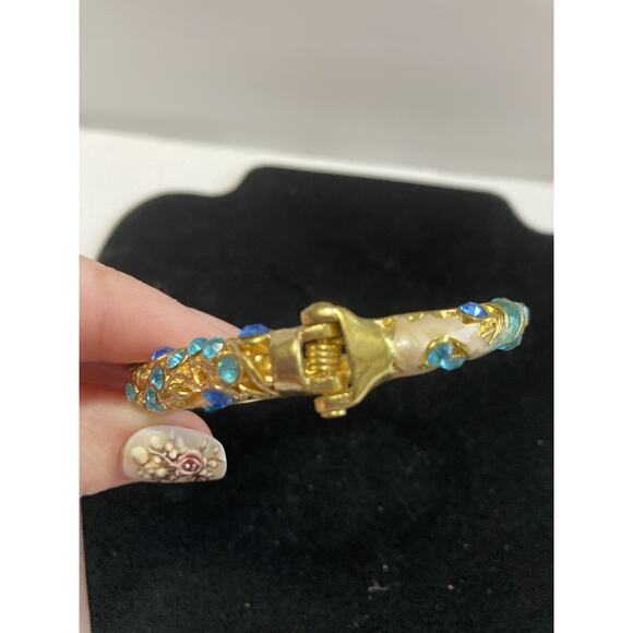 Aqua Blue Flower Rhinestone And Enamel Bangle Hinged Cuff Bracelet Gold Tone - Picture 3 of 6